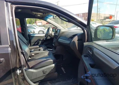 2016 Dodge Grand Caravan R/T z USA, uszkodzony, nr VIN 2C4RDGEG6GR375028